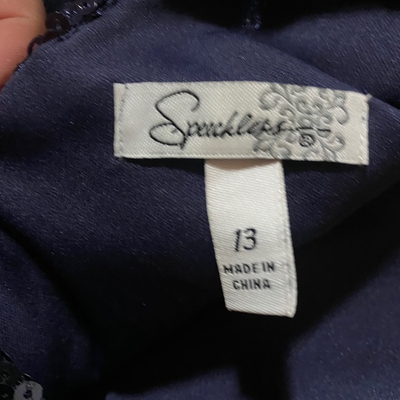 Beautiful beaded dress - Picture 3 of 3